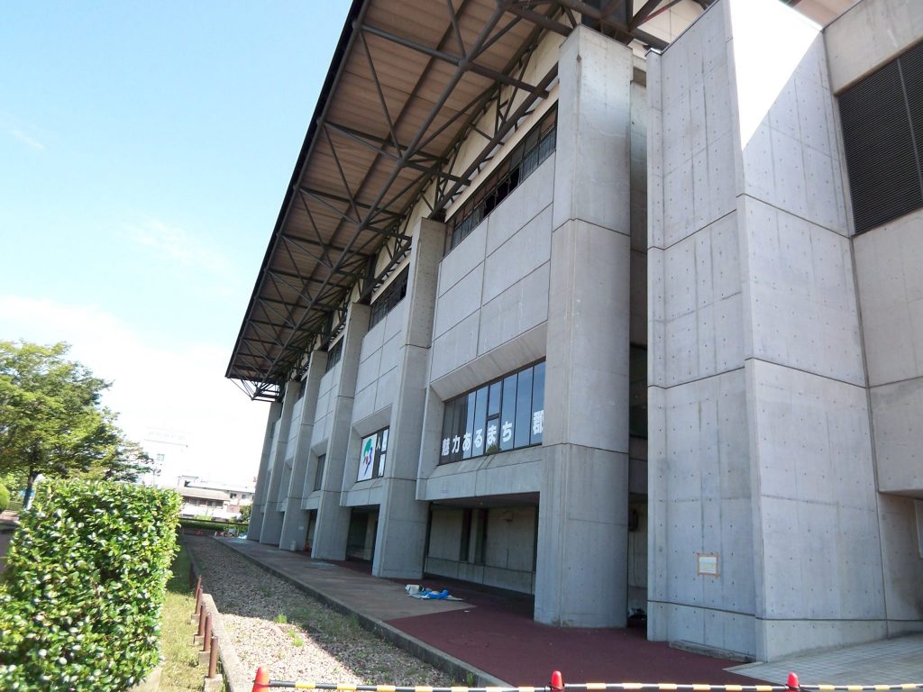 郡山総合体育館の事例①